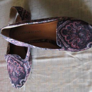 Lucky Brand shoes  -   6.5 Med  - flats  - paisley -  purple/pinks